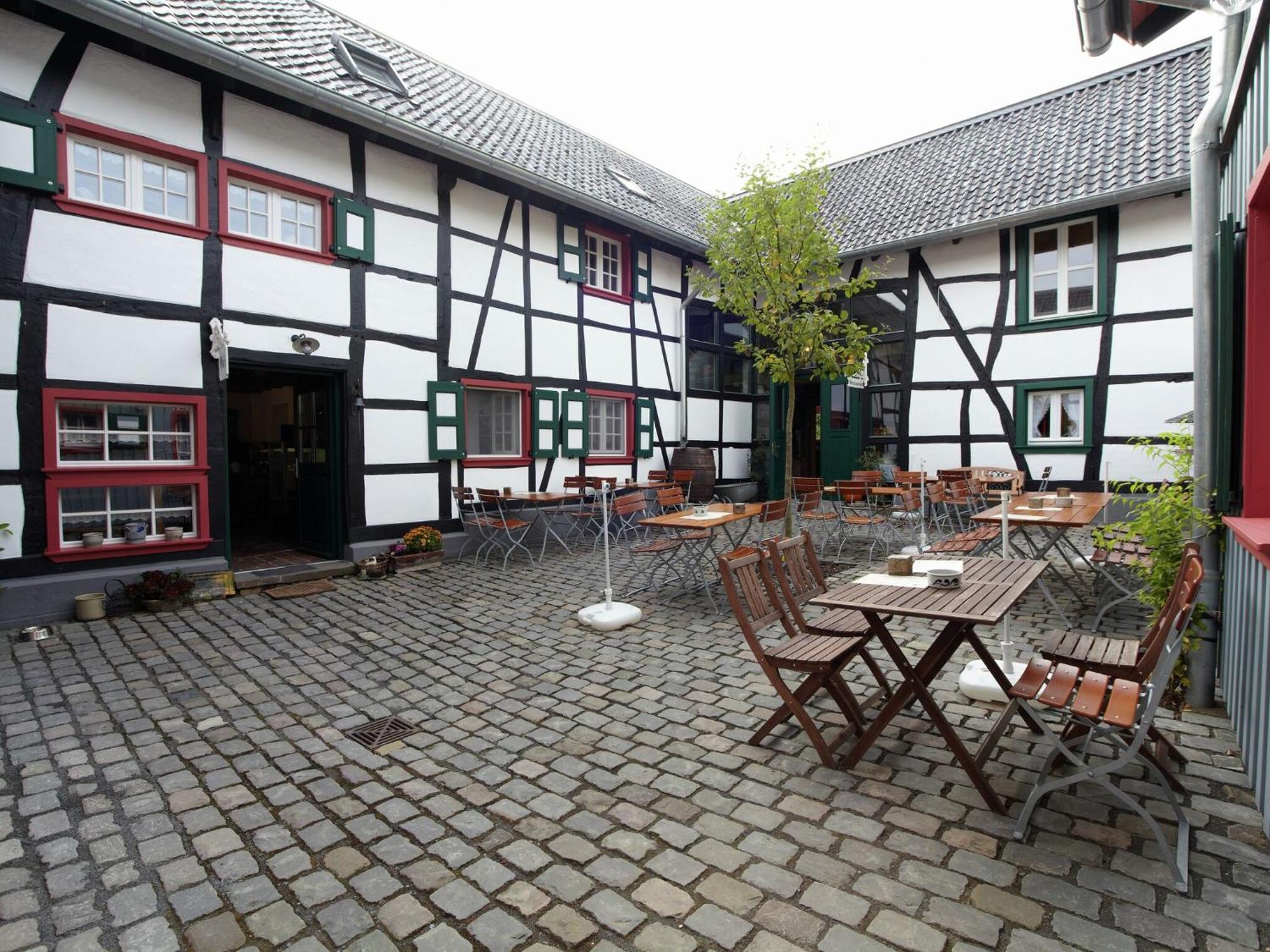 Nostalgic Apartment In The Eifel Region Schleiden Exteriör bild