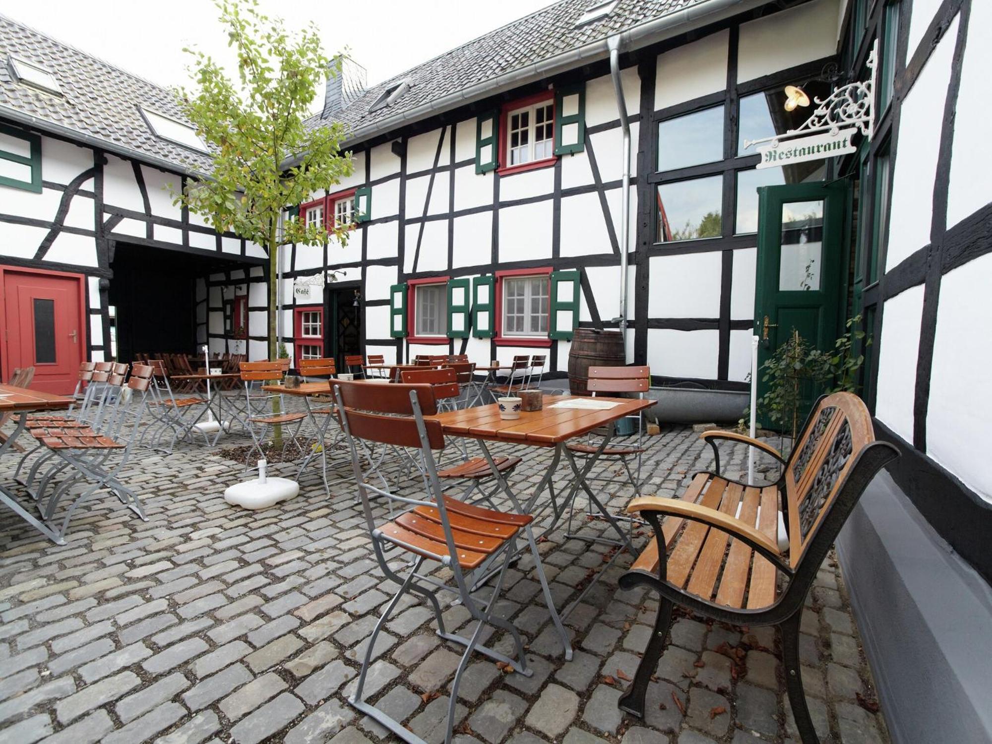 Nostalgic Apartment In The Eifel Region Schleiden Exteriör bild